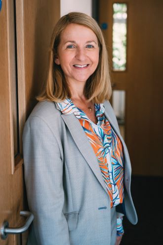 Katy Bourne headshot