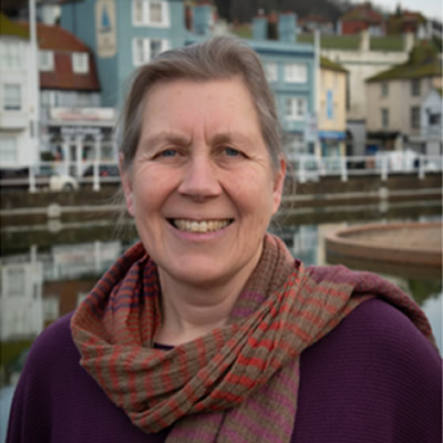 Julia Hilton Julia Hilton